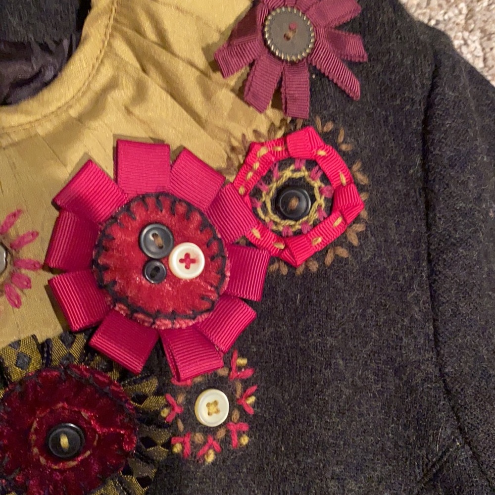 Icelandic Design Sweater - image 3